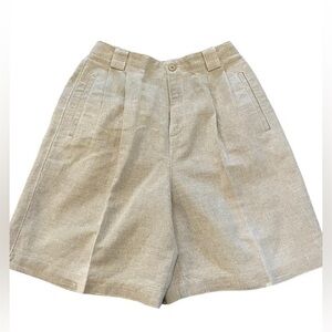 Liz Claiborne Lizsport Pleated Beige Linen Shorts